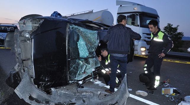 Yozgat'ta otomobil devrildi: 2 ölü, 1 yaralı