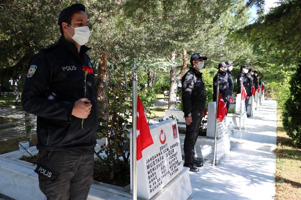 Yozgat’ta şehitler dualarla anıldı 