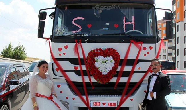 Yozgat'ta tırını 'gelin arabası' yaptı