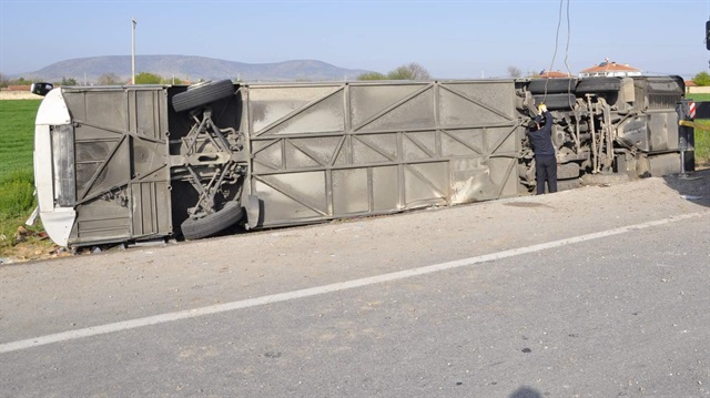 Yozgat'ta yolcu otobüsü devrildi: 3 ölü
