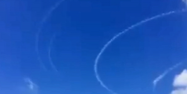 YPG'li teröristler bakakaldı! 4 Türk jeti birden...