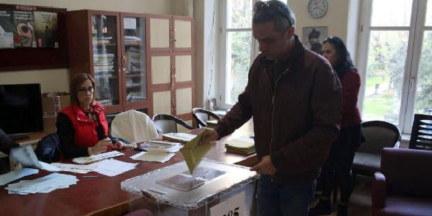 YSK açıkladı! İzmir'de 513 bin 40 kişi sandığa gitmedi