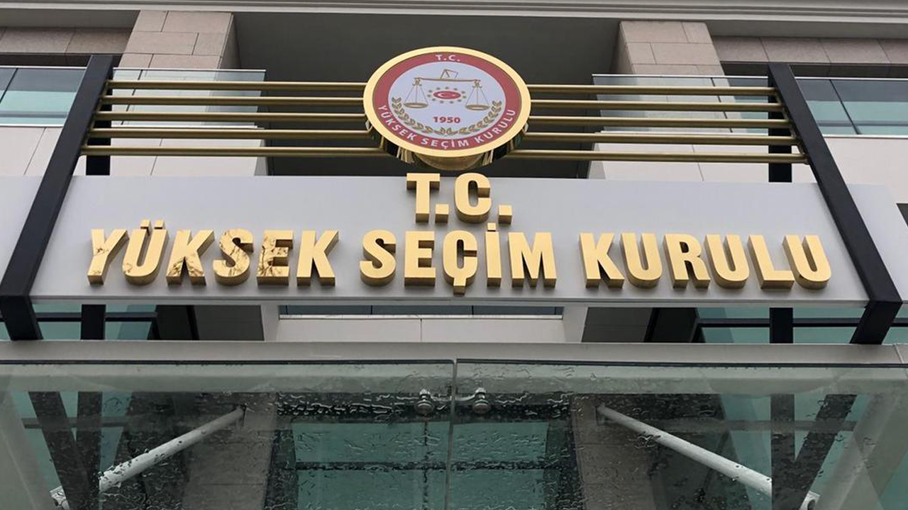YSK: Görevden uzaklaştırılan CHP’liler kongrede delege olarak oy kullanamayacak!