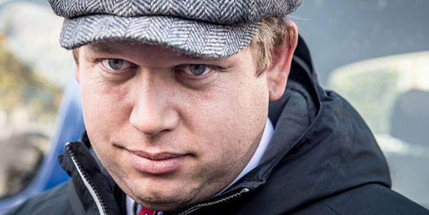 Yüce Kur'an'ı yakan Paludan pedofili çıktı!