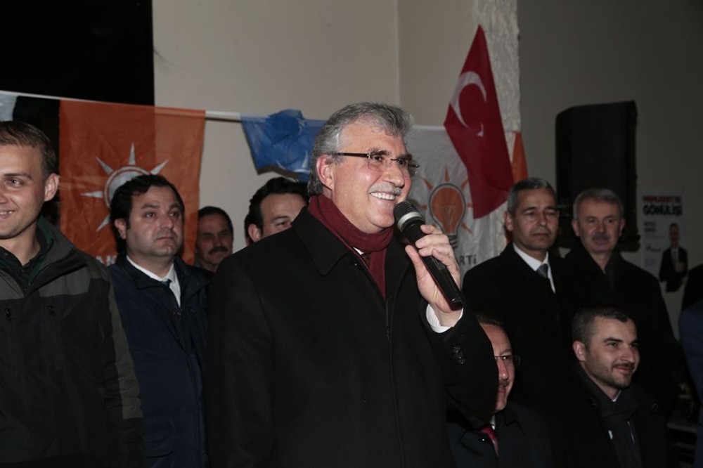 Yüce, Sakarya Ağasar Şalpazarlılar Derneği üyeleriyle bir araya geldi 