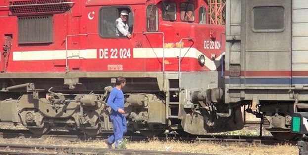 Yük trenine terör saldırısı!