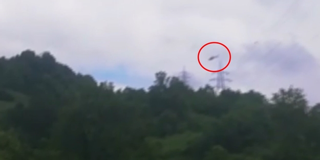 Yüksek gerilim hatlarına bakım yapan helikopter paniğe neden oldu!