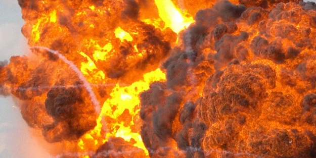 Yüksek gerilim hattına bombalı saldırı!