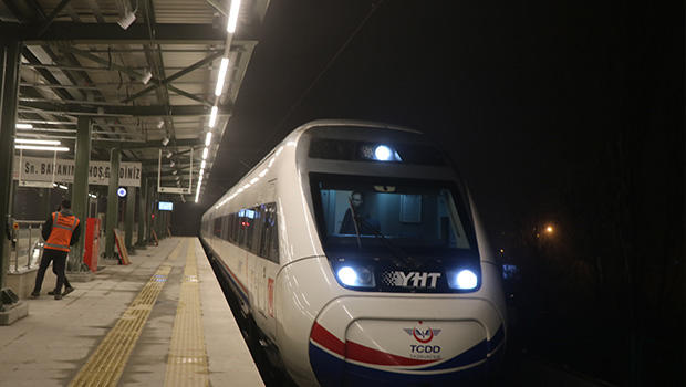 Yüksek hızlı tren ilk defa Avrupa Yakasına geçti