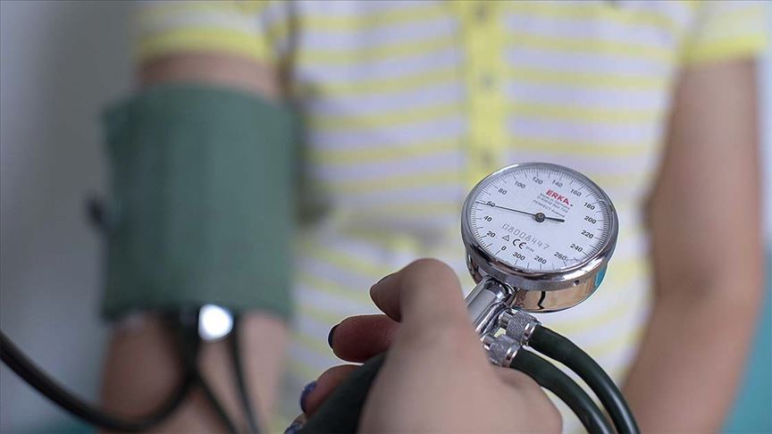 Yüksek tansiyon hastalarına Kovid-19'dan korunmak için uyarılar