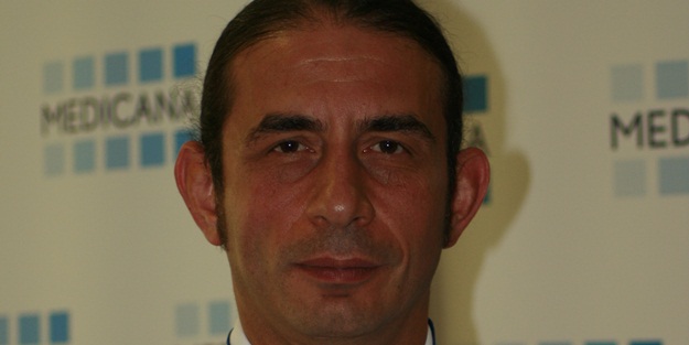 Yüksek topuklu ayakkabılar ayak sağlığını bozuyor