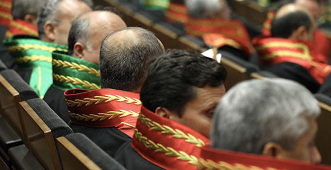 Yüksek yargı yeniden şekilleniyor