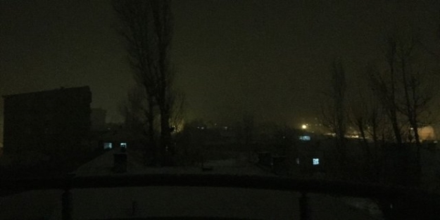 Yüksekova'da barikat operasyonu