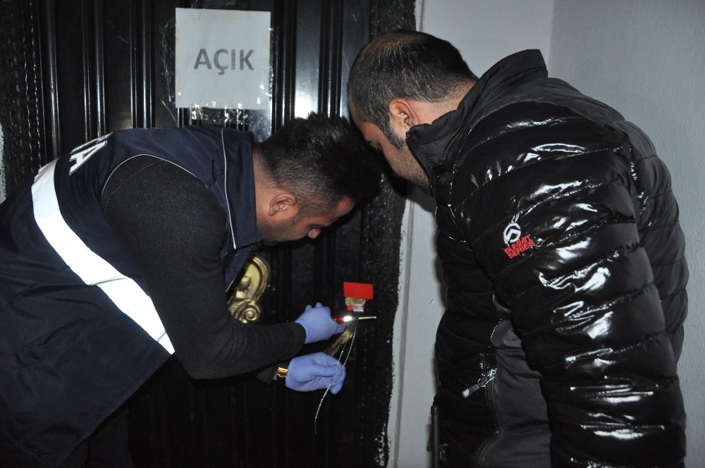Yüksekova’da genelgeye uymayan iş yerleri mühürlendi 