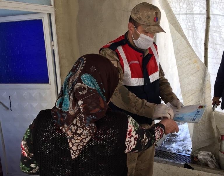 Yüksekova’da hak sahiplerine paraları teslim ediliyor 