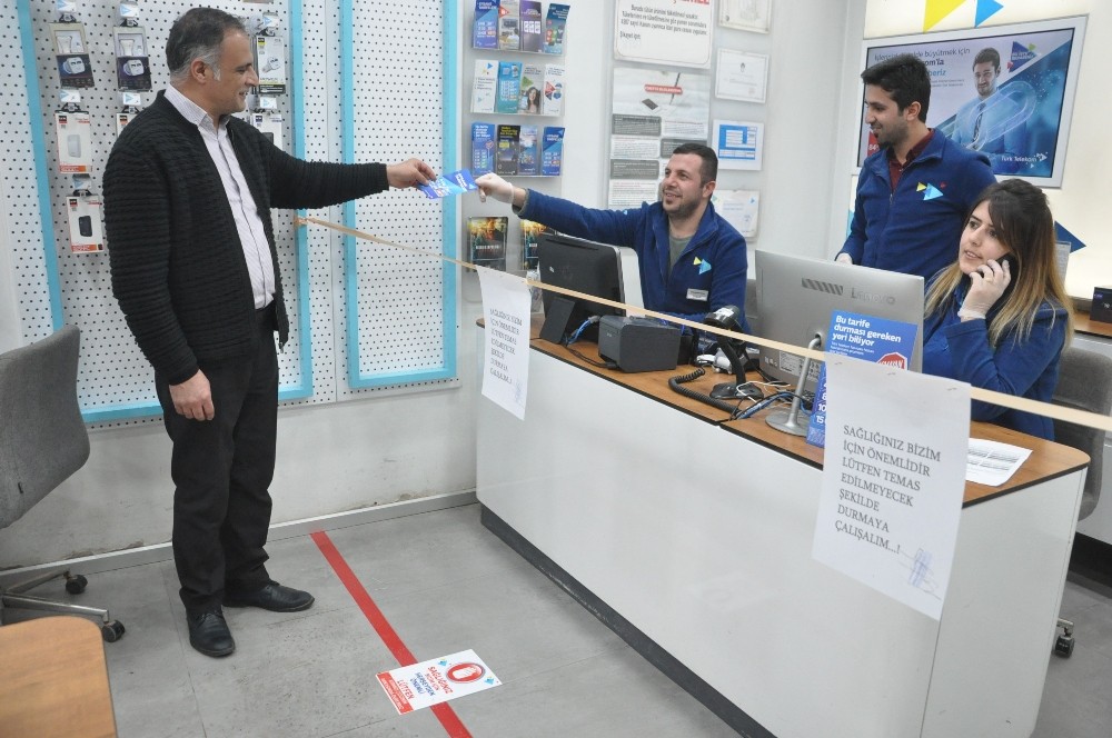 Yüksekova’da korona virüsüne karşı tedbir 