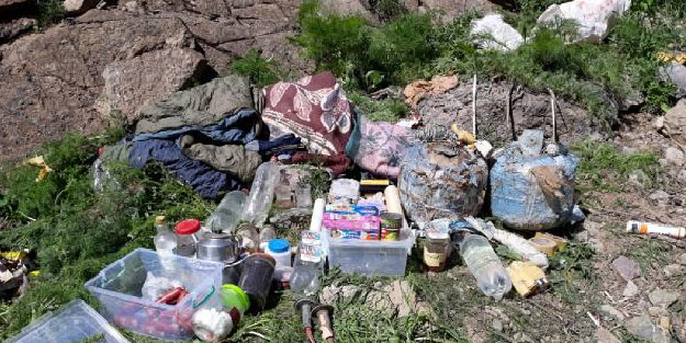 PKK sığınağında patlayıcı malzemeler bulundu