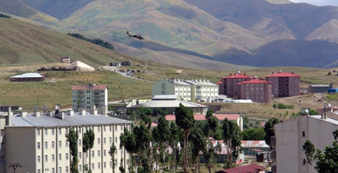 Yüksekova'da top atışları sürüyor