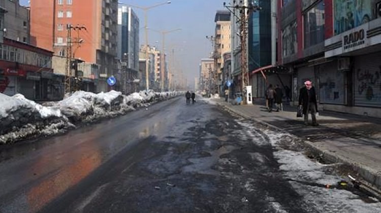 Yüksekova'da yasak bu gece başladı
