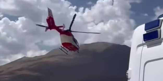 Yüksekten düşen bebek için helikopter ambulans havalandı