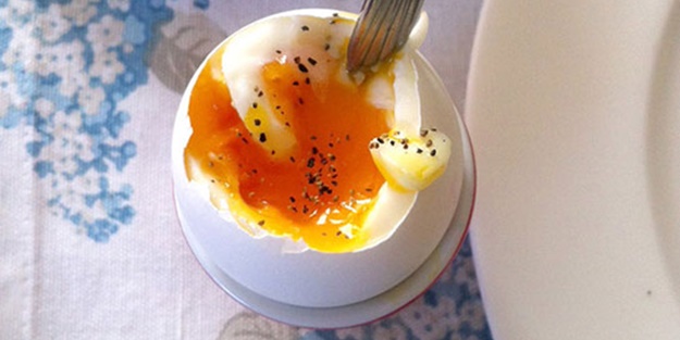 Yumurta rafadan yenmeli