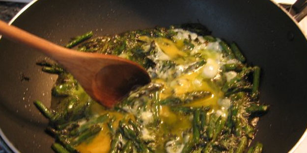 Yumurtalı kuşkonmaz: Kahvaltı sofrasından eksik olmayan lezzet! Sağlığınızı koruyun