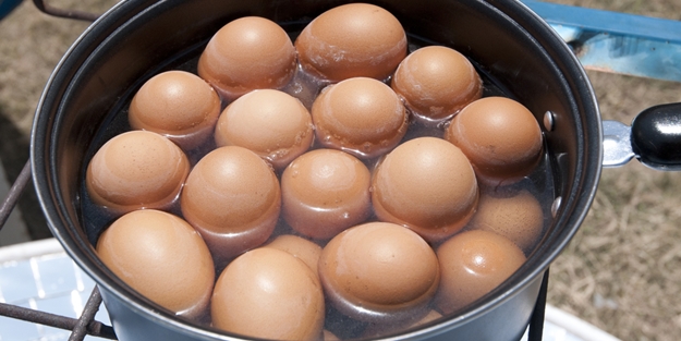 Yumurtayı az pişmiş sevenler dikkat!