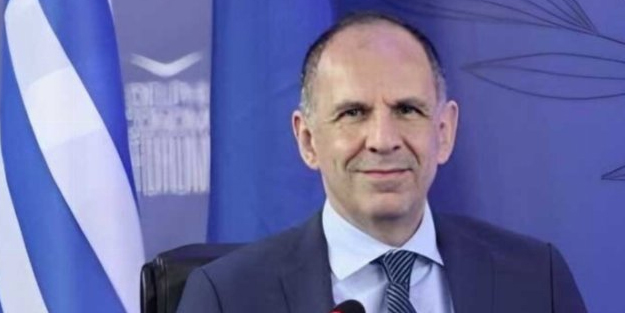 Yunan Bakan dünyanın çok dikkatini çekti! Mısır ziyareti ve amacı