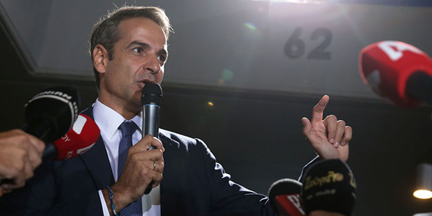 Yunan başbakana sert tepki: Babası Türkiye'nin müdahalesi sonrası ülkesine döndü