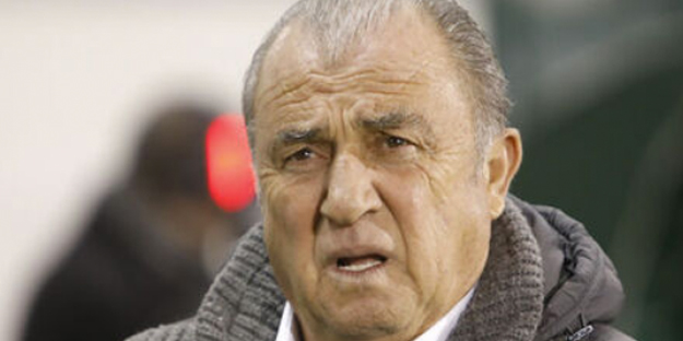 Yunan basınında Fatih Terim paniği! 'Yokuş aşağı bir yarışa dönüştürebilir' diyerek duyurdular: Terim'in cevabı bekleniyor...