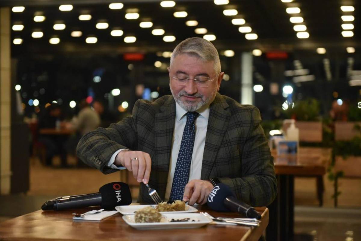 Yunan basınında gündem olmuştu, Çorum'dan Putin'e leblebi helvası çağrısı