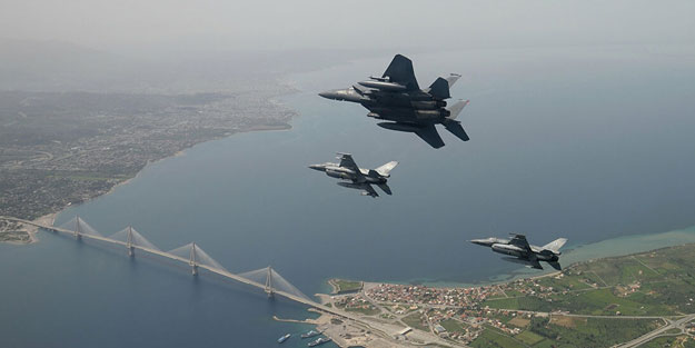 Yunan kaşınıyor! Sınırın sıfır noktasında F-16'lar uçtu