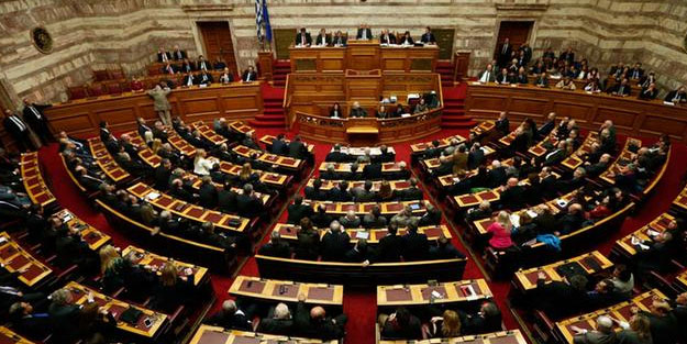 Yunan parlamentosu İtalya ile olan MEB'i onayladı