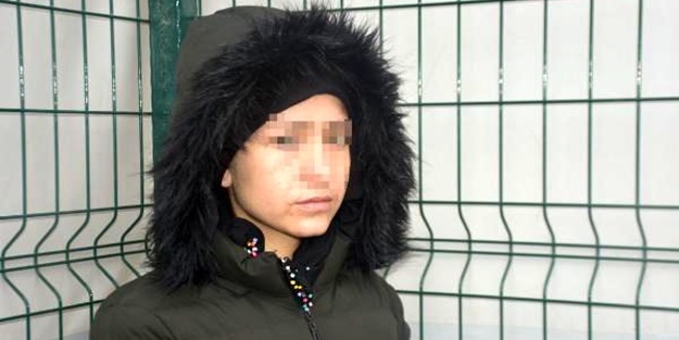 Yunan polisinden büyük skandal! Göçmen kızın ağzına Türk lirası sokup denize attılar