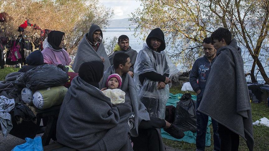 Yunan Sahil Güvenlik sığınmacı botlarına ateş etti, batırmaya çalıştı