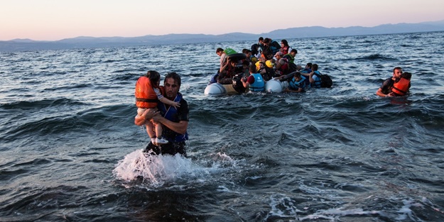 Yunan zulmü Batı medyasında: İhlallerin üstünü örtmek için Türkiye'yi suçluyorlar!