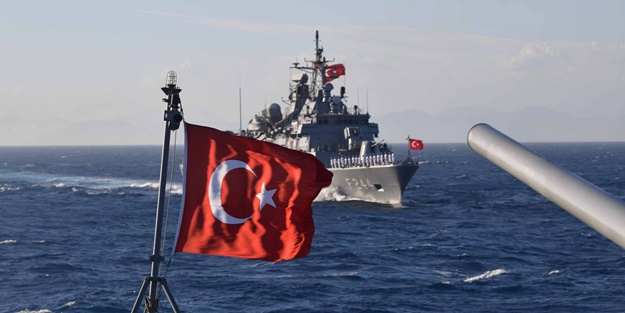 Yunan'a soğuk duş! Türkiye Doğu Akdeniz'de tüm gücü elinde topladı