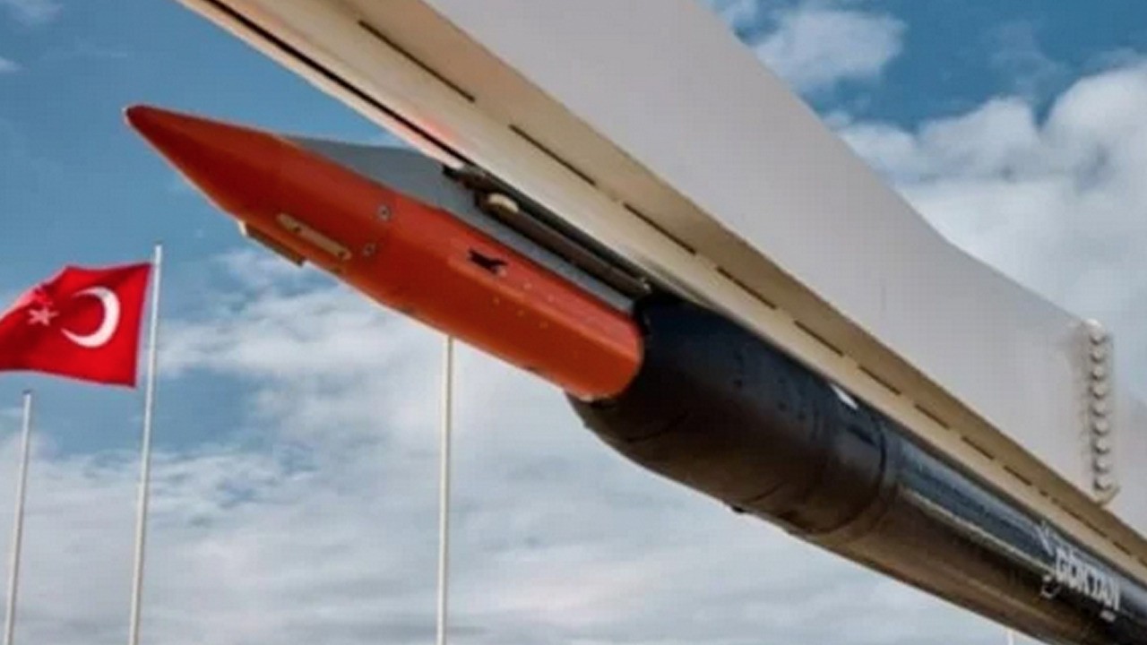 Yunan’ı korku sardı: Türkler adaları vurabilecek diyerek açıklama yaptı