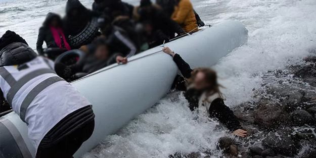 Yunanistan acımadı, bebek ve çocuklarında aralarında bulunduğu göçmenleri...