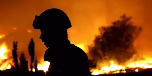 Yunanistan alevlere teslim oldu