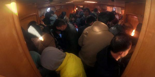 Yunanistan az kalsın öldürüyordu! 135 göçmen kurtarıldı