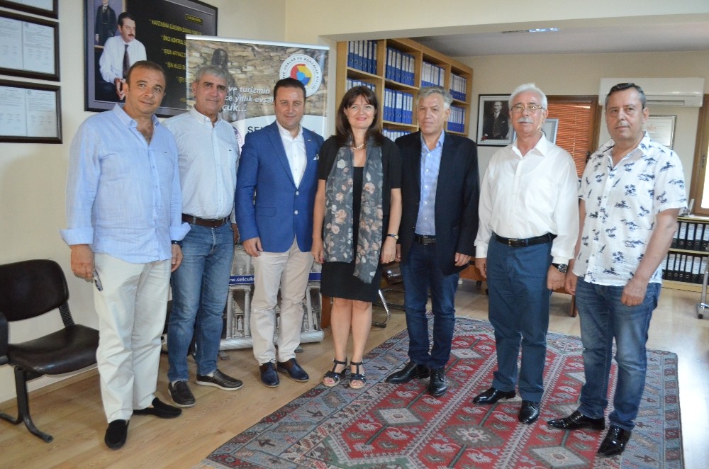 Yunanistan Başkonsolosu, iki ülke arasındaki ilişki için ziyaret turunda 