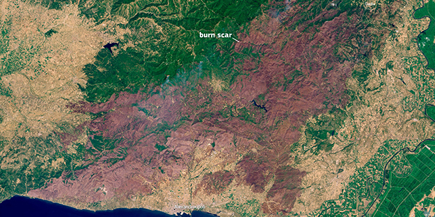 Yunanistan cayır cayır yanıyor! AB duyurdu: En büyük yangınla karşı karşıya!