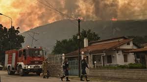 Yunanistan cayır cayır yanıyor! Birçok köy tahliye edildi