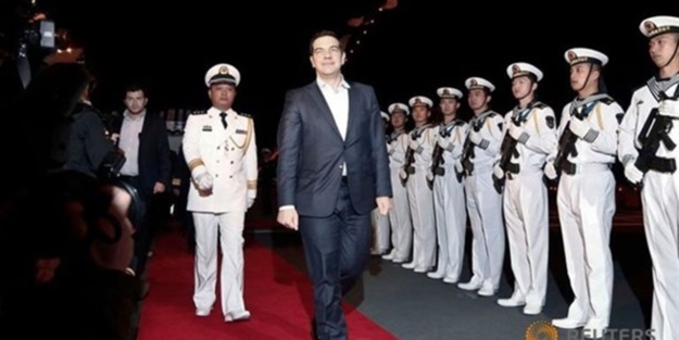 Yunanistan Çin'e kucak açtı!