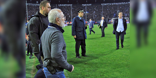Yunanistan ekibi PAOK'un Başkanı Ivan Savvidis Beşiktaş maçı öncesi konuştu