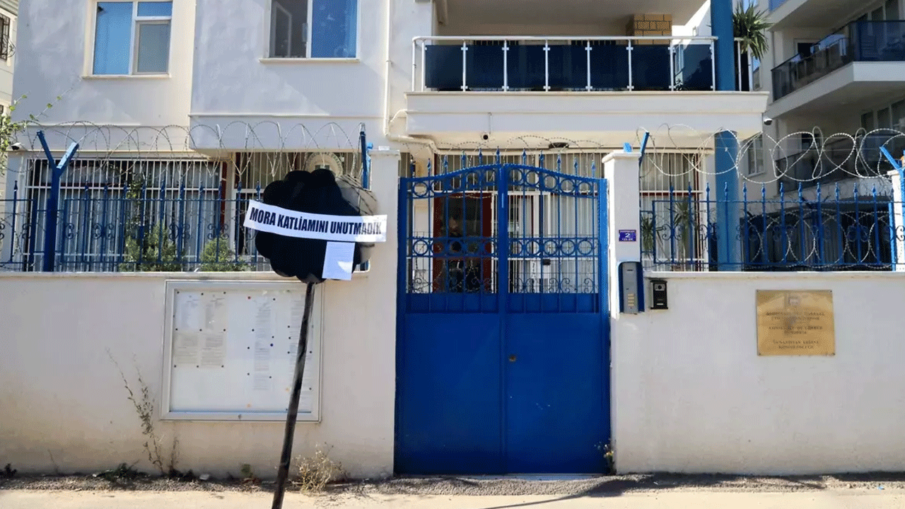 Yunanistan Konsolosluğu önüne siyah çelenk