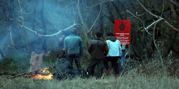 Yunanistan mültecilere izin verdi mi?