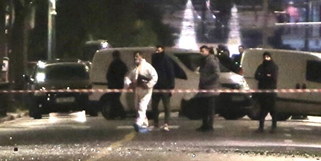 Yunanistan panik’te! Bakanlık önünde bombalı saldırı