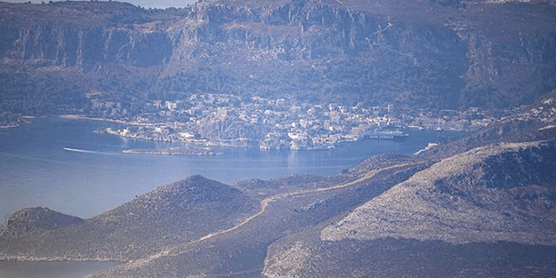 Yunanistan savaşın kapısına vuruyor! Ege’deki 5 stratejik adaya bakın neler yaptılar